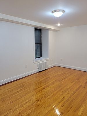 5th image of 312 W 15th St #A