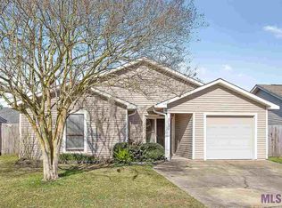 37452 E Hillside Dr, Prairieville, LA 70769
