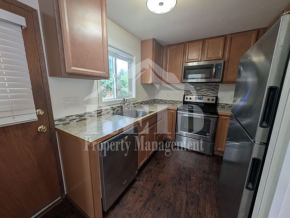 3rd image of 439 Lebo Blvd #2525