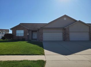 278 Independence Blvd, Chatham, IL 62629