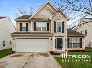6025 Spanish Moss Ln, Charlotte, NC 28262