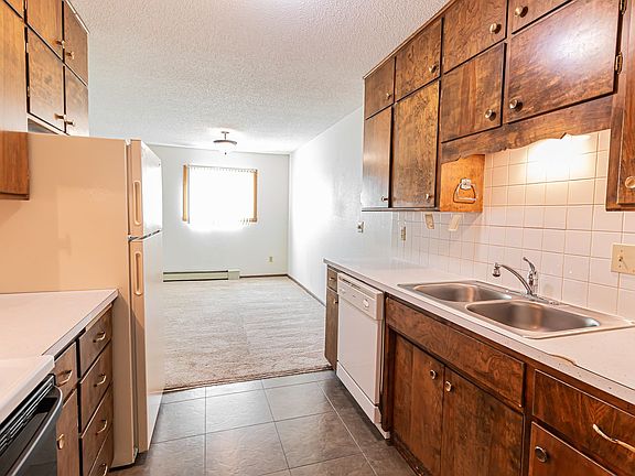 4th image of 1120 16th St N Unit 1