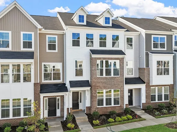 339 Chesapeake Commons St #108, Garner, NC 27529