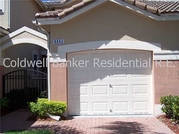3rd image of 4141 Briar Ln