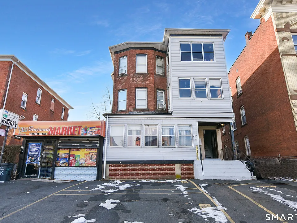 247 Franklin Ave