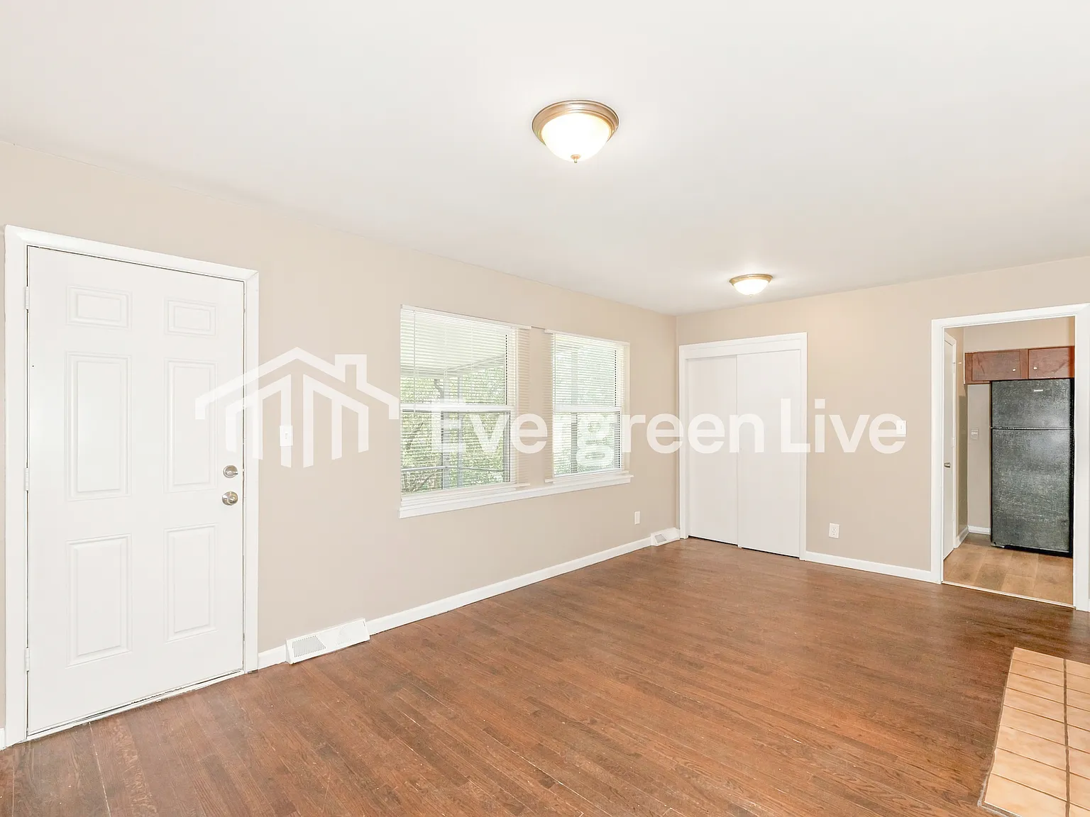 3 bed, 2.0 bath, 1362 sqft, $1,795 — Photo 4