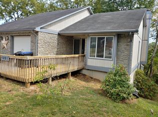 1221 Cliffside Dr, Frankfort, KY 40601