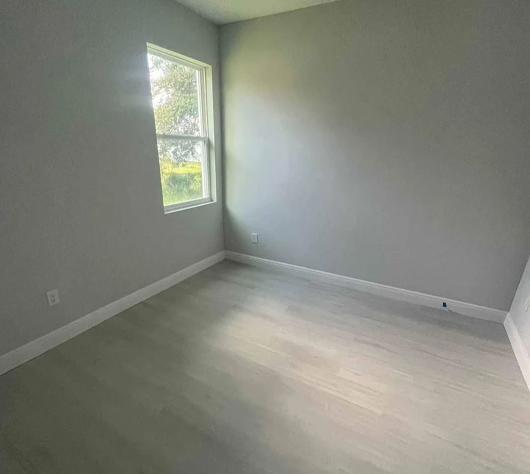 3 bed, 1270 sqft, $1,950 — Photo 3