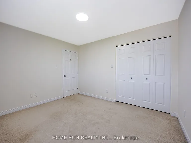 281 Goldridge Dr — Photo 34