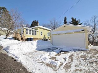 1009 W 2nd St, Duluth, MN 55806