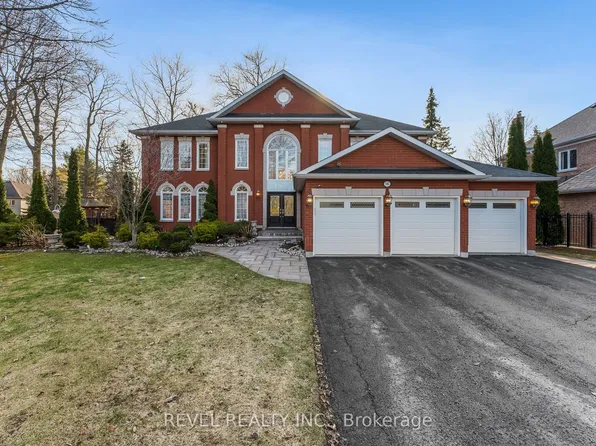 1486 Ashwood Gate, Pickering, ON L1V 6L1
