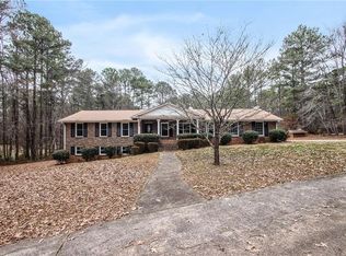 141 Patricia Ln, Fayetteville, GA 30214