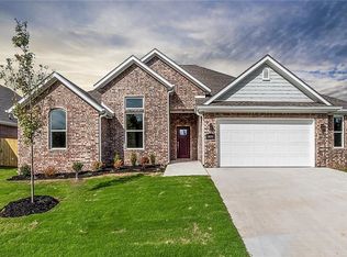 1400 Robins St, Pea Ridge, AR 72751