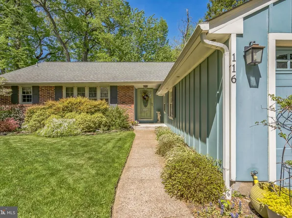 116 Deerfield Dr, Cherry Hill, NJ 08034