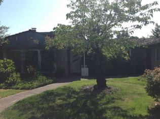 7520 Ridge Dr NE, Seattle, WA 98115