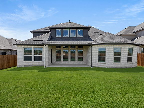 4th image of 2508 Rolling Hills Dr