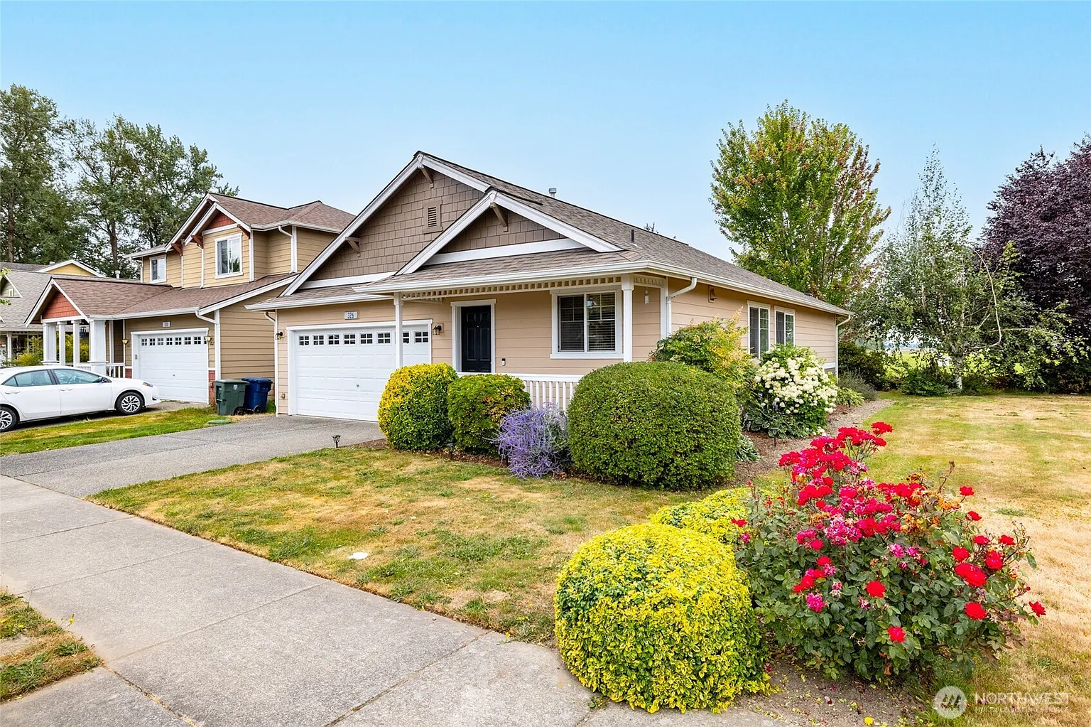 326 Klinger Street photo 1