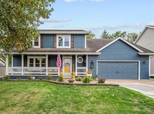 1412 Parkhill Dr, Norwalk, IA 50211