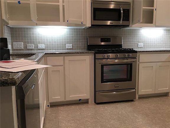 3rd image of 3808 Lantern Ln