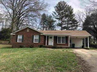 411 Brookside Dr, Gaffney, SC 29340