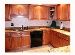111 Shadow Ln, Coraopolis, PA 15108