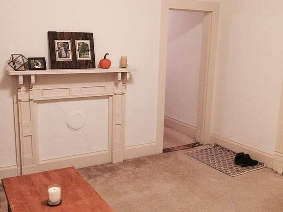 3rd image of 813 Belmont Ave APT 1