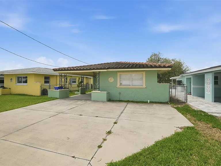 4436 Floramar Ter — Photo 31