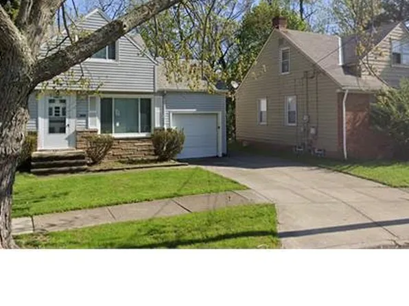 16017 Grant Ave, Maple Heights, OH 44137
