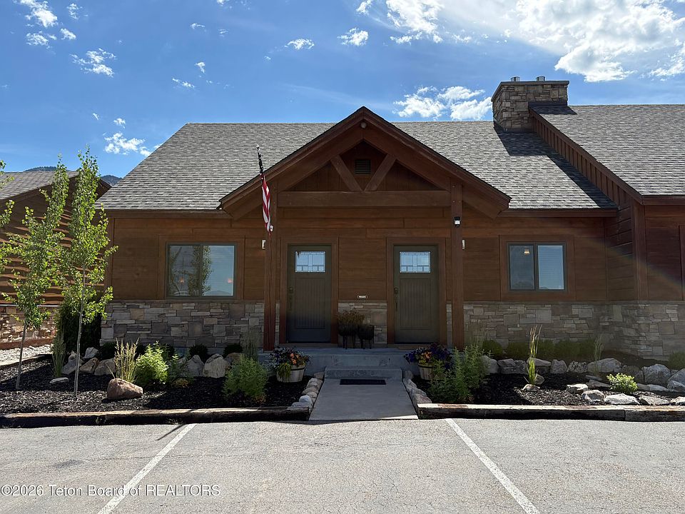 1st image of 308 Golf Course Ln #13