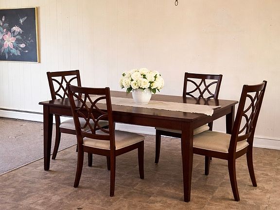 5th image of 158 Leetes Island Road