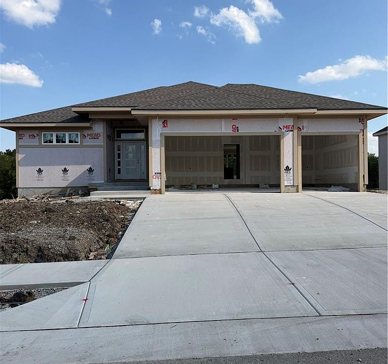 1st image of 831 Reed Dr