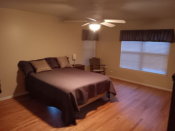 3rd image of 550 Bunker Hill Ct