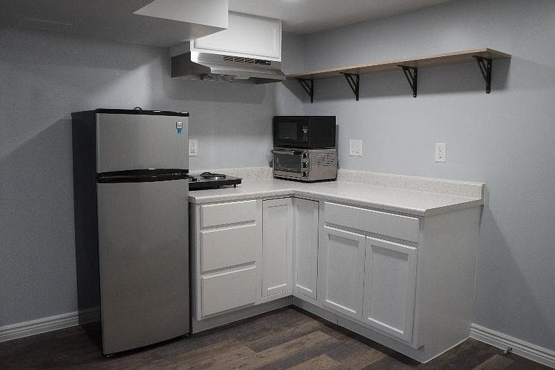 1st image of 1886 W Champagne Ave