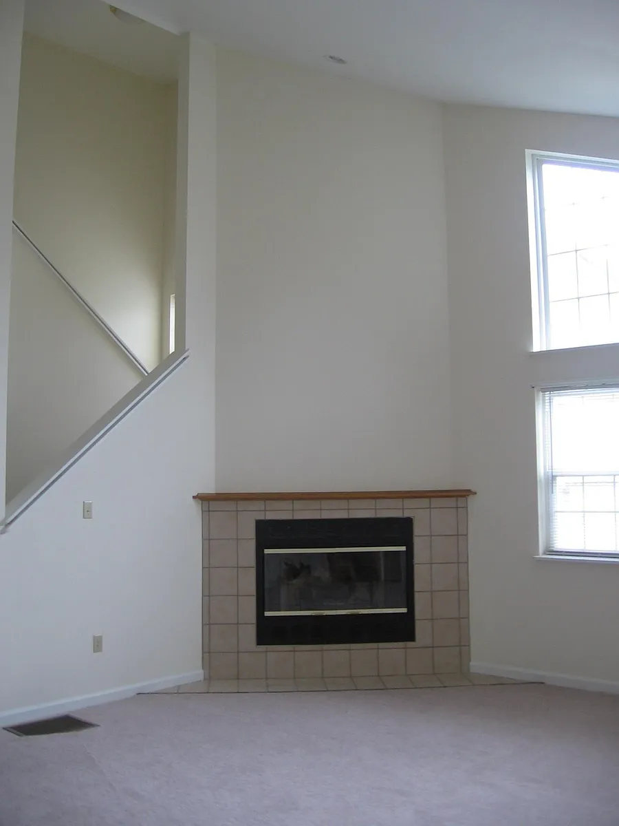Building Photo - 10 Sanctuary Dr #1