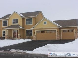 10860 Settlers Ln N, Hanover, MN 55341
