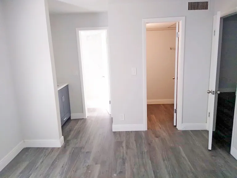 4423 Treehouse Ln #21D — Photo 3
