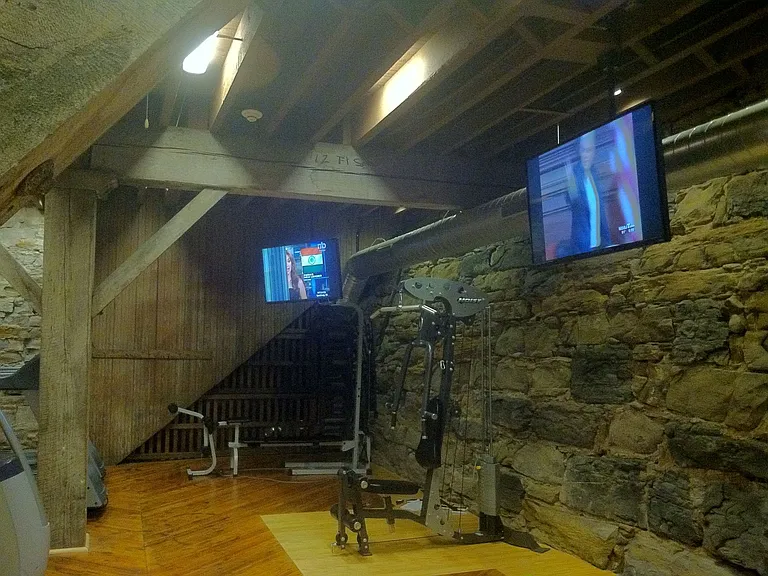 River Lofts North — Photo 21