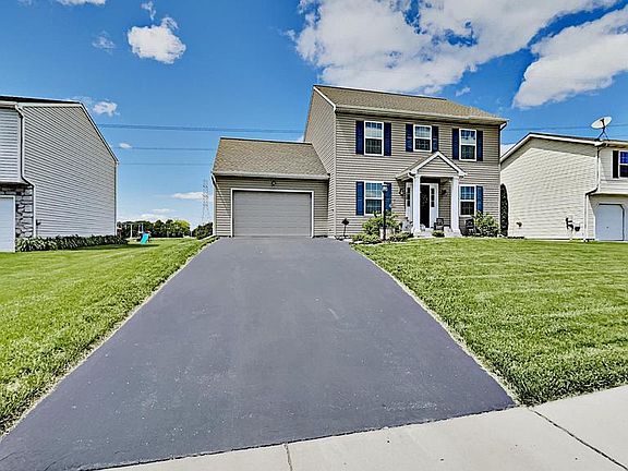 3rd image of 228 Cypress St