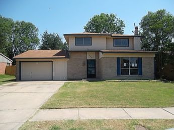 1st image of 402 Stonecreek Dr