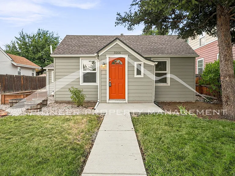 3166 W Walsh Pl — Photo 1