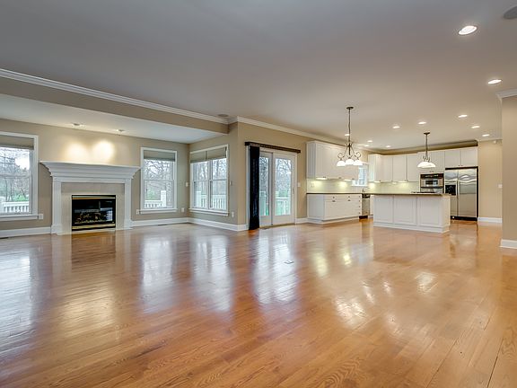 4th image of 9102 Turfway Bend Dr