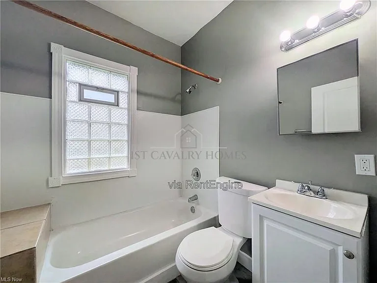 10302 Lamontier Ave — Photo 8