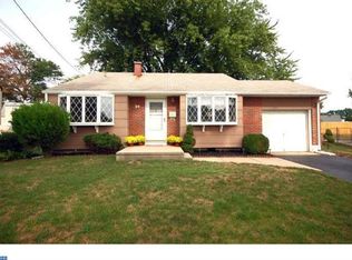 24 Hastings Rd, Hamilton, NJ 08620