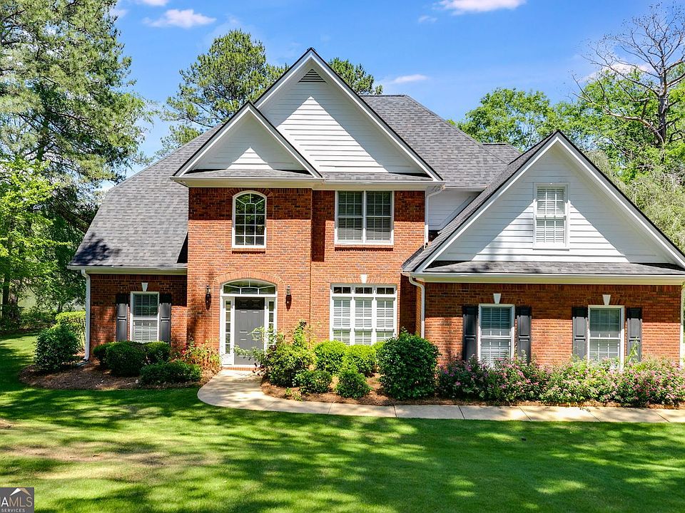 1st image of 110 Pond View Point