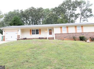 1462 Red Cedar Trl, Stone Mountain, GA 30083