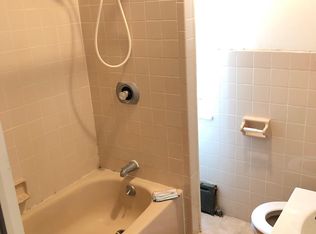 1030 S 7th St, Allentown, PA 18103