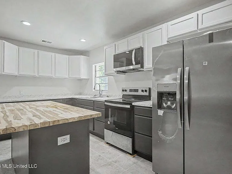 9424 Daisy Vestry Rd #2 — Photo 5
