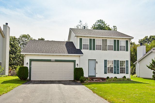 2259 N Essex Ln, Round Lake Beach, IL 60073 | Zillow