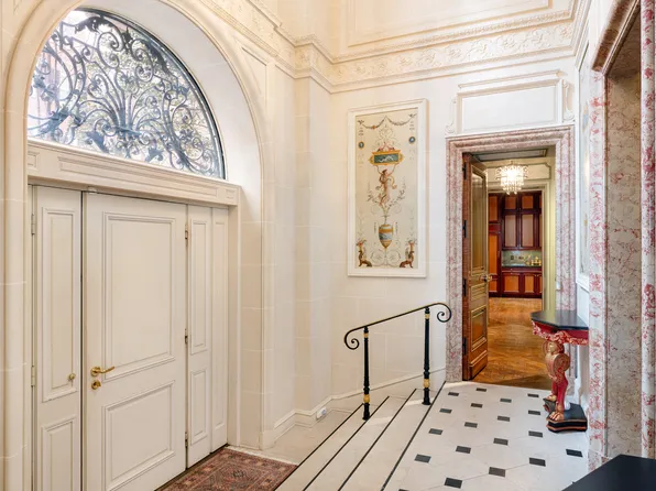 7 Sutton Square image 14 of 18