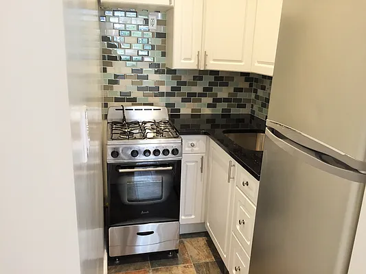 Rented by Joe Gotham LTD | media 17